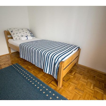 Apartments Troselj ستاريغغاد باكلينتسا المظهر الخارجي الصورة