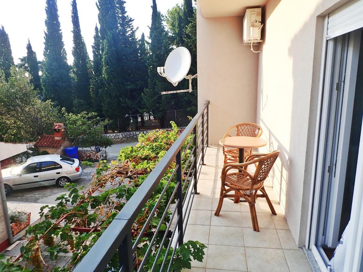 Apartments Troselj ستاريغغاد باكلينتسا المظهر الخارجي الصورة